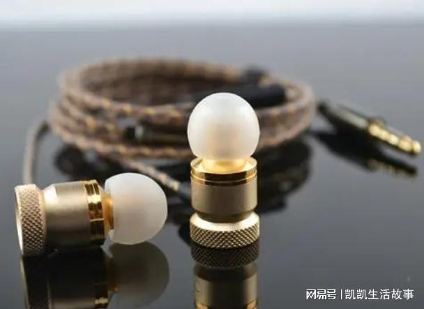 腻解析层次分明的有线耳机凯发K8旗舰厅声音动听细(图4)