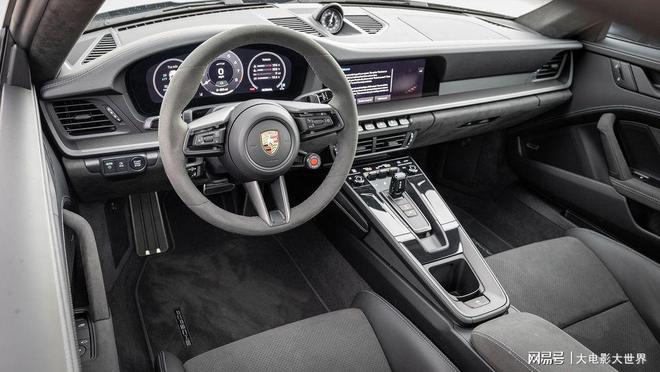 GTS T-Hybrid 首次测试凯发k82025 款保时捷 911(图1)