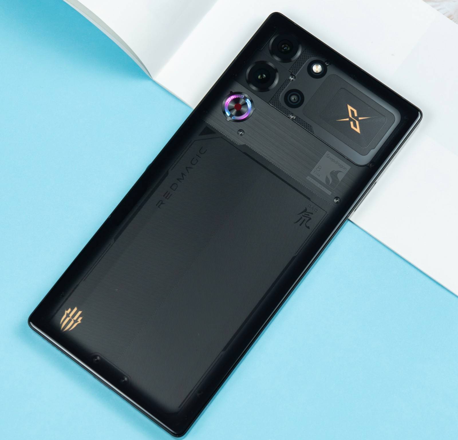 QOO Neo10 Pro+冲入前三第一名令人意外凯发K8旗舰厅AG客服手机性能TOP10排行榜i(图1)